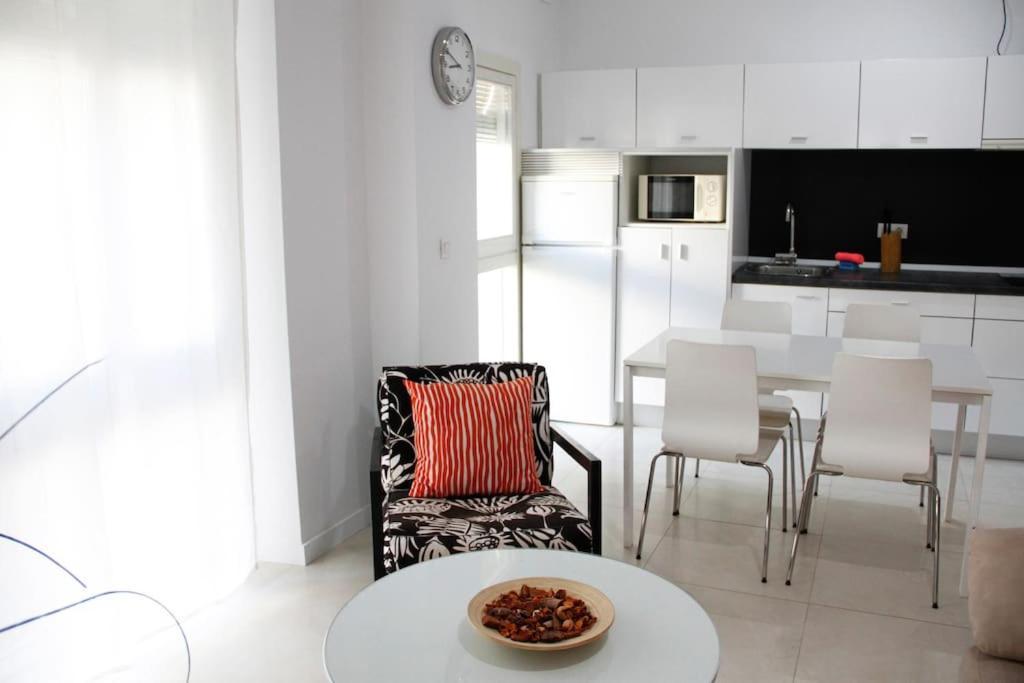 Cosy Apartment / Literally At The Foot Of Alhambra Granada Dış mekan fotoğraf