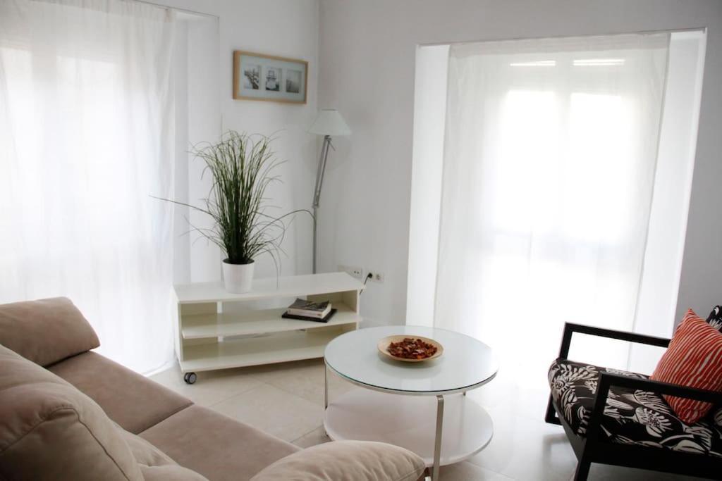 Cosy Apartment / Literally At The Foot Of Alhambra Granada Dış mekan fotoğraf